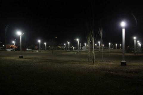 Se iluminó el Parque Centenario