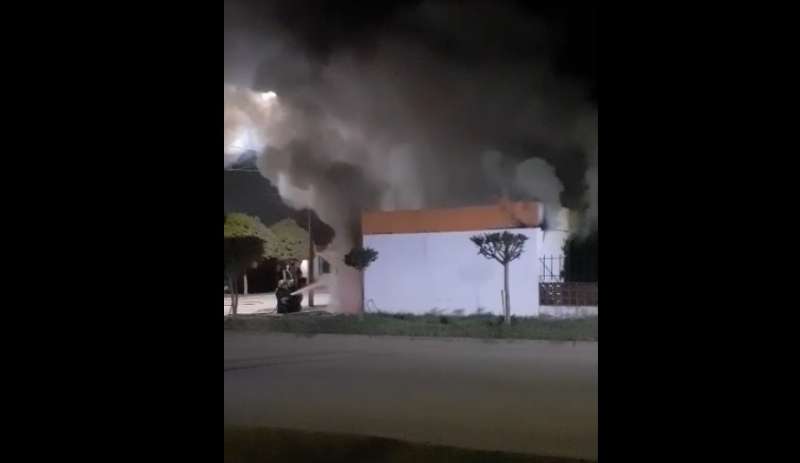 Inriville: Incendio con una persona calcinada
